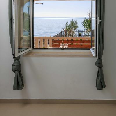 Blue Horizon Beach Escape Apartment 1 46